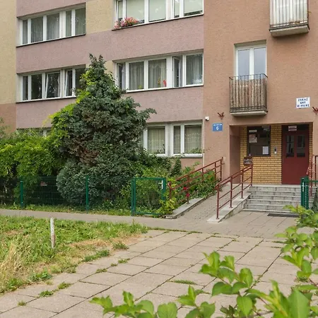 Ochota Wooden Apartment Warschau