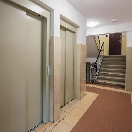 Ochota Wooden Apartment Warsaw